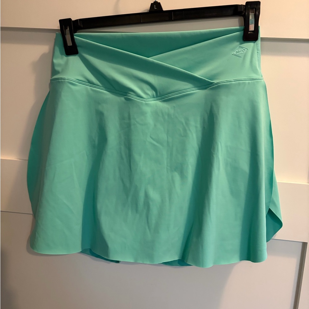 Southern Shirt Company mint tennis skort size L.
